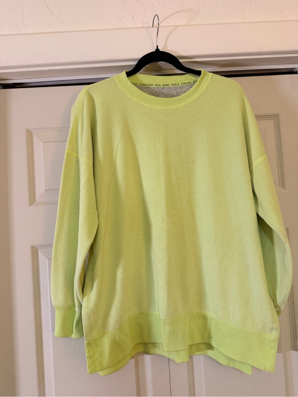 aerie Crewneck Sweater in Lime Green